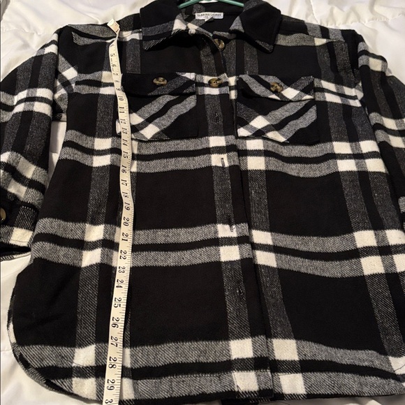 Sabrina Lauren Plaid Shacket - Picture 11 of 12